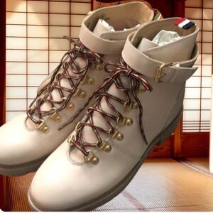 NIB AUTHENTIC UO hiker Boot JESSA Leather